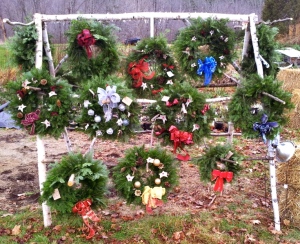 holiday wreaths handmade in maine, sustainable holiday, small business saturday